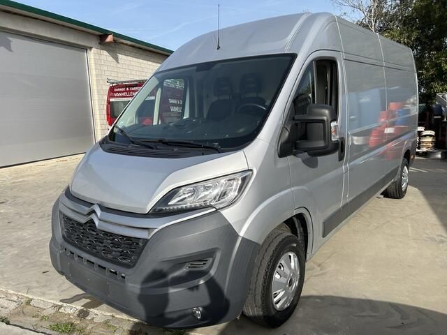 Zilver Gebruikt 2017 Citroën Jumper MPV | € 20.000 (Duur) - Afbeelding 1/4