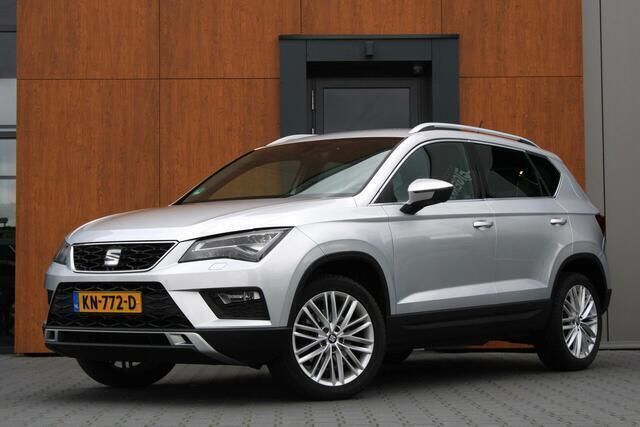 Grijs Gebruikt 2016 Seat Ateca XCELLENCE SUV | € 16.450 (Eerlijke prijs) - Afbeelding 1/4