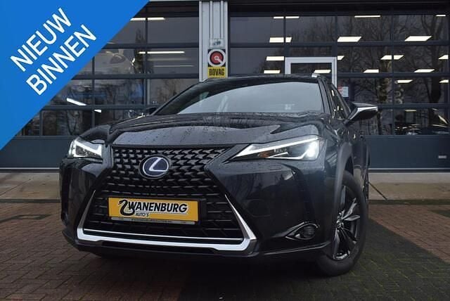 Zwart Occasion 2021 Lexus UX 250h Luxury Line SUV | € 25.750 (Super prijs) - Afbeelding 1/4