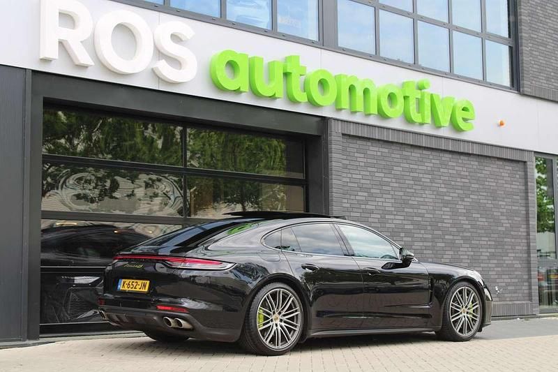 Occasion Porsche Panamera 560 PK (411 kW) 2021 Zwart Sedan