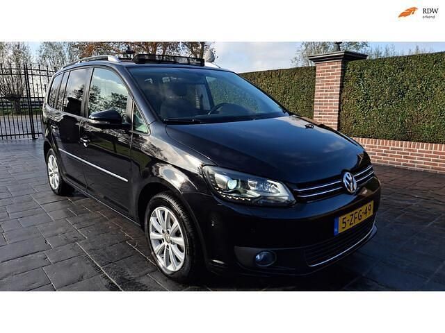 Zwart Gebruikt 2011 VW Touran Highline MPV | € 5.650 (Duur) - Afbeelding 1/4