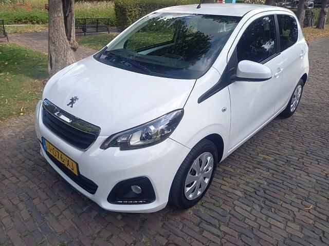 Wit Occasion 2020 Peugeot 108 Active Hatchback | € 8.950 (Eerlijke prijs) - Afbeelding 1/4