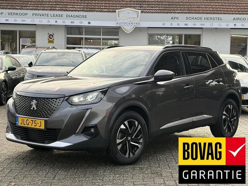 Grijs Gebruikt 2021 Peugeot 2008 Allure SUV | € 16.450 (Goede deal) - Afbeelding 1/3