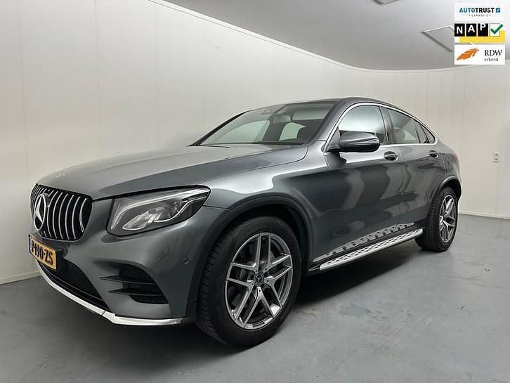 Grijs, metallic lak Occasion 2017 Mercedes GLC250 AMG Coupé | € 35.900 (Duur) - Afbeelding 1/4