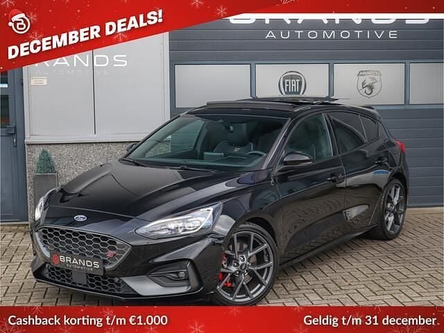 Zwart Occasion 2021 Ford Focus ST Hatchback | € 34.950 (Iets duurder) - Afbeelding 1/4