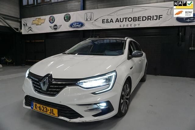 Wit Occasion 2021 Renault Mégane GrandTour Edition One Stationwagen | € 99.999 - Afbeelding 1/4