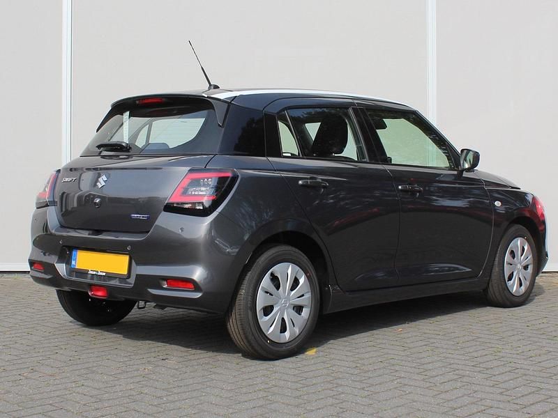 Occasion Suzuki Swift Comfort 82 PK (60 kW) 2024 Oranje is gratis, andere kleuren tegen meerprijs! Hatchback