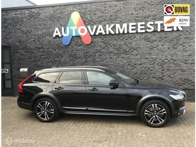 Zwart Gebruikt 2018 Volvo V90 CC Business Edition Stationwagen | € 32.495 - Afbeelding 1/4