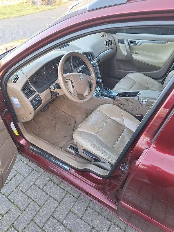 Occasion Volvo V70 163 PK (119 kW) 2006 Rood Stationwagen
