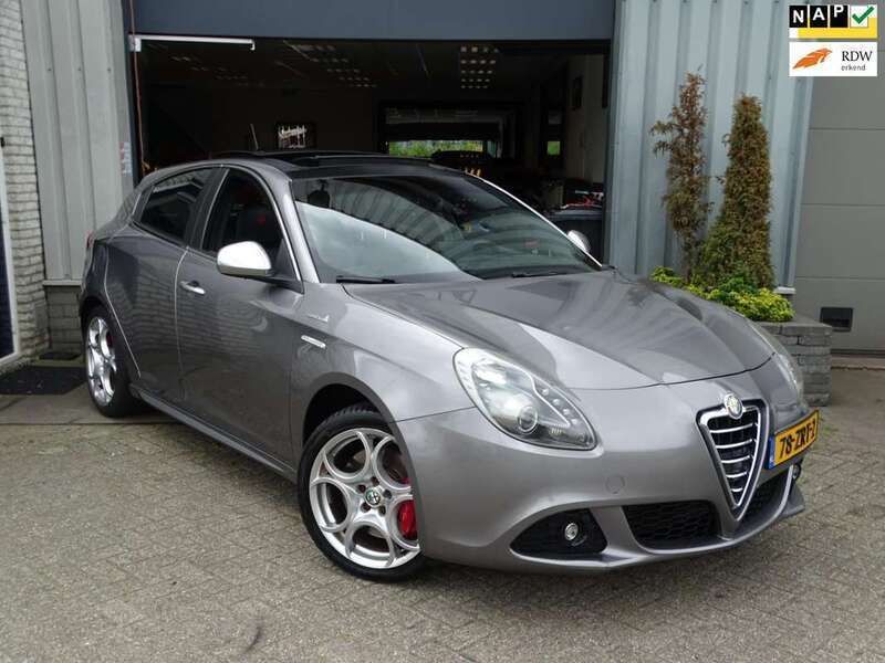 Grijs Gebruikt 2013 Alfa Romeo Giulietta Business Hatchback | € 9.999 (Eerlijke prijs) - Afbeelding 1/4