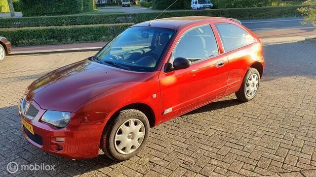 Rood Gebruikt 2004 Rover 25 Hatchback | € 3.500 - Afbeelding 1/4