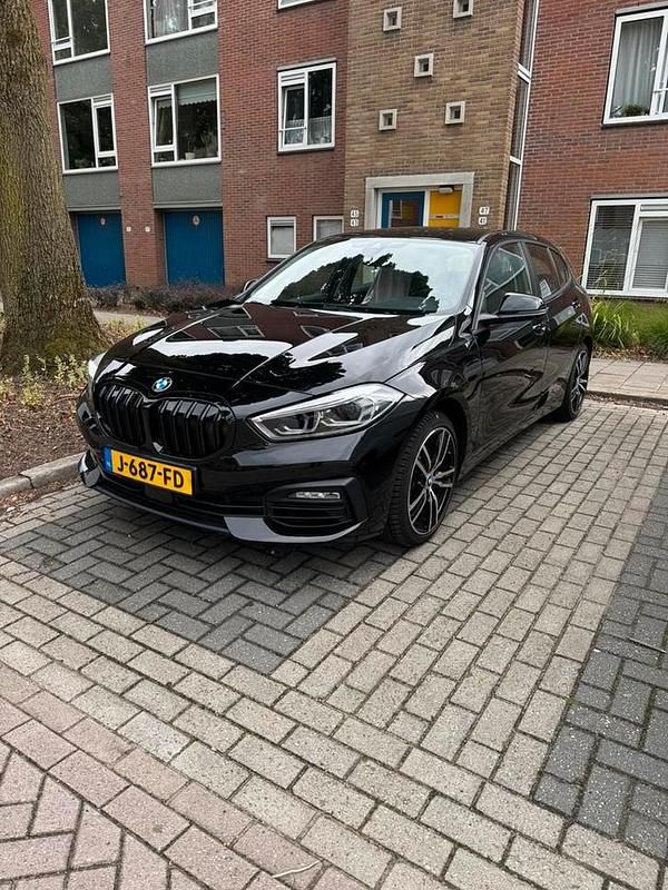 Gebruikt 2020 BMW 118 Hatchback | € 16.999 (Super prijs) - Afbeelding 1/4