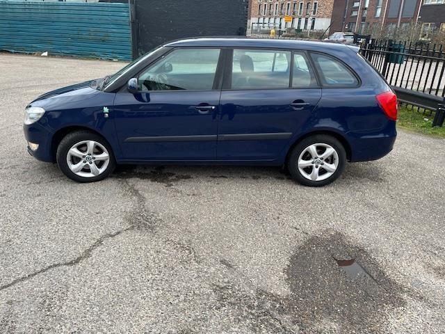 Occasion Skoda Fabia 75 PK (55 kW) 2011 Blauw Hatchback
