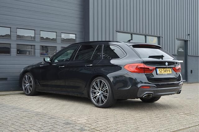 Occasion BMW 520 Executive 184 PK (135 kW) 2018 Zwart Stationwagen
