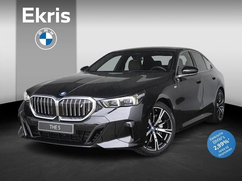 Zwart Gebruikt 2025 BMW i5 M Sport Sedan | € 98.950 - Afbeelding 1/4