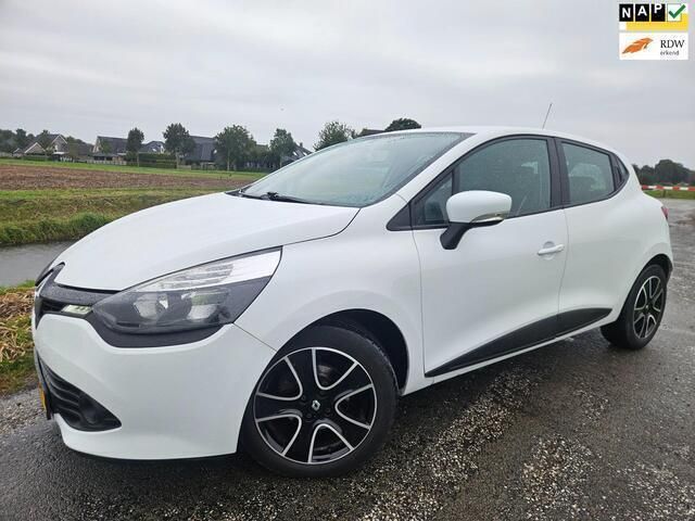 Wit Gebruikt 2014 Renault Clio IV Night&Day Hatchback | € 5.950 (Goede deal) - Afbeelding 1/4