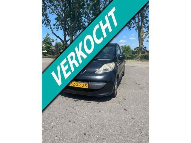 Zwart Gebruikt 2007 Peugeot 107 Urban Move Hatchback | € 1.200 (Super prijs) - Afbeelding 1/4