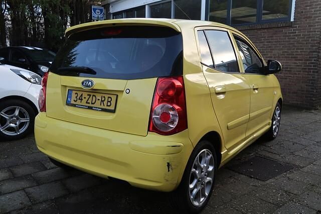 Occasion Kia Picanto First Edition 65 PK (47 kW) 2008 Geel Hatchback
