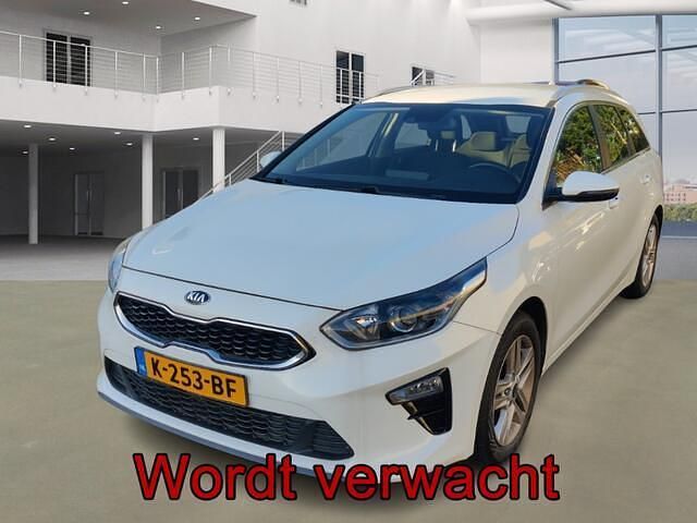 Wit Gebruikt 2020 Kia Ceed Sportswagon Stationwagen | € 14.990 (Eerlijke prijs) - Afbeelding 1/4