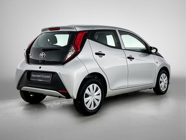 Occasion Toyota Aygo 72 PK (52 kW) 2021 Grijs (metallic) Hatchback