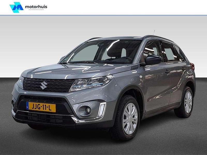 Grijs Occasion 2021 Suzuki Vitara Comfort SUV | € 21.445 (Eerlijke prijs) - Afbeelding 1/4