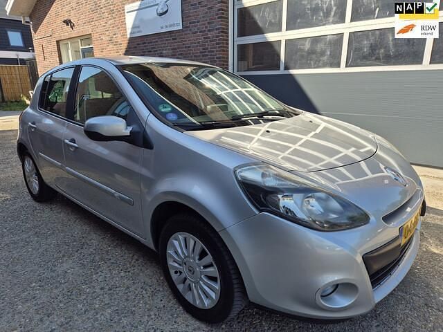 Grijs Gebruikt 2011 Renault Clio II Collection Hatchback | € 1.250 (Super prijs) - Afbeelding 1/4