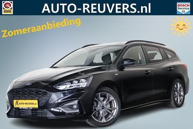 Zwart Gebruikt 2021 Ford Focus ST-Line Stationwagen | € 22.900 (Goede deal) - Afbeelding 1/4