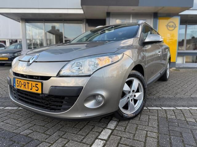 Bruin Gebruikt 2011 Renault Mégane GrandTour Dynamique Stationwagen | € 3.450 (Eerlijke prijs) - Afbeelding 1/4