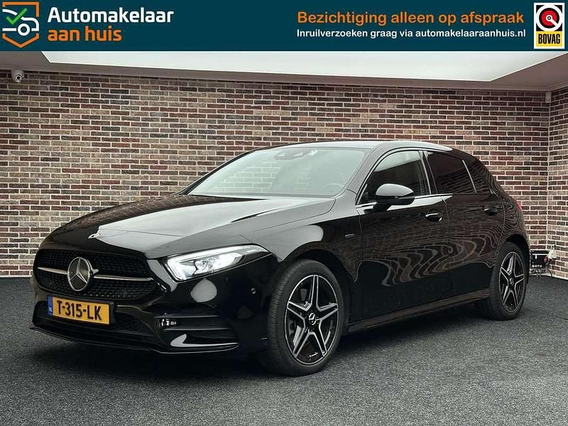 Occasion Mercedes A250 AMG 218 PK (160 kW) 2021 Zwart Hatchback