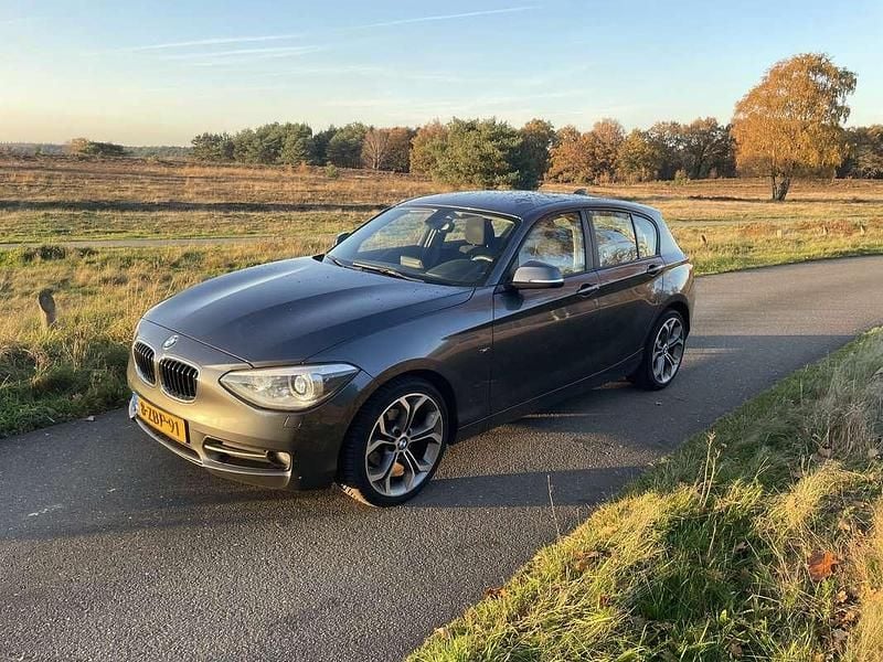 Occasion BMW 116 Executive 136 PK (100 kW) 2014 Grijs Hatchback