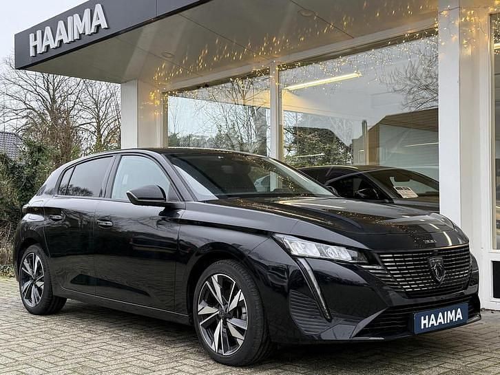 Zwart Gebruikt 2023 Peugeot 308 Allure Hatchback | € 24.645 (Iets duurder) - Afbeelding 1/4