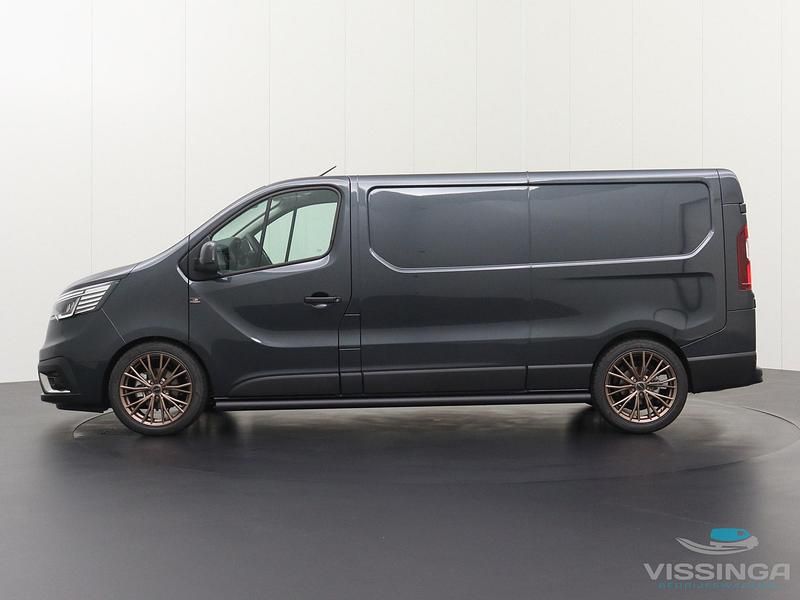 Occasion Renault Trafic 150 PK (110 kW) 2024 Grijs MPV