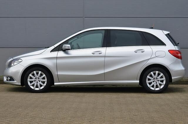 Occasion Mercedes B180 Prestige 109 PK (80 kW) 2014 Grijs MPV