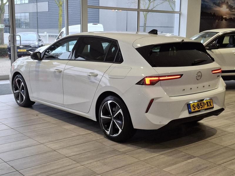 Occasion Opel Astra Edition 181 PK (133 kW) 2022 Wit Hatchback