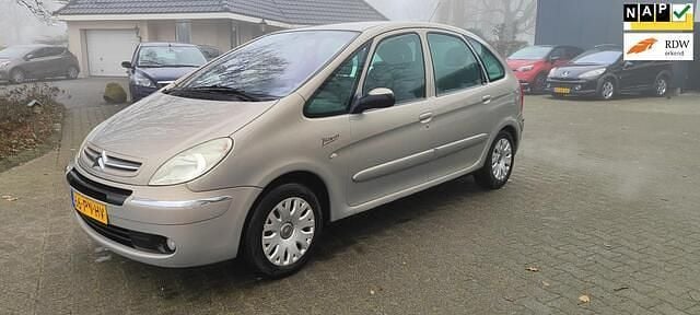 Beige (metallic) Gebruikt 2004 Citroën Xsara Picasso MPV | € 750 (Goede deal) - Afbeelding 1/4