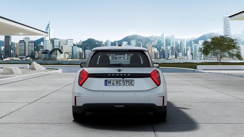 Nieuw Mini Cooper Classic 135 kW (184 PK) 2025 Wit Hatchback