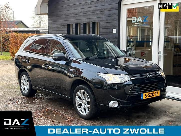 Zwart Gebruikt 2013 Mitsubishi Outlander Instyle SUV | € 8.495 (Eerlijke prijs) - Afbeelding 1/4