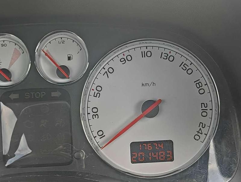 Blauw Gebruikt 2007 Peugeot 307 Premium MPV | € 2.250 (Eerlijke prijs) - Afbeelding 1/4