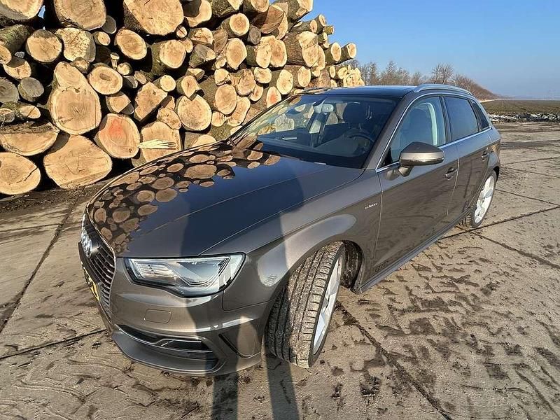 Occasion Audi A3 Sportback e-tron Ambition 150 PK (110 kW) 2015 Grijs Hatchback