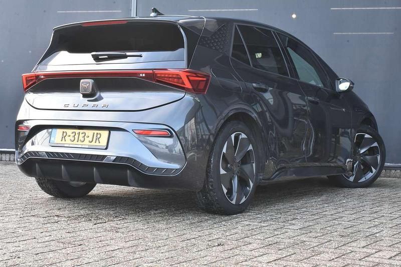 Occasion Cupra Born 169 kW (231 PK) 2022 Grijs Hatchback
