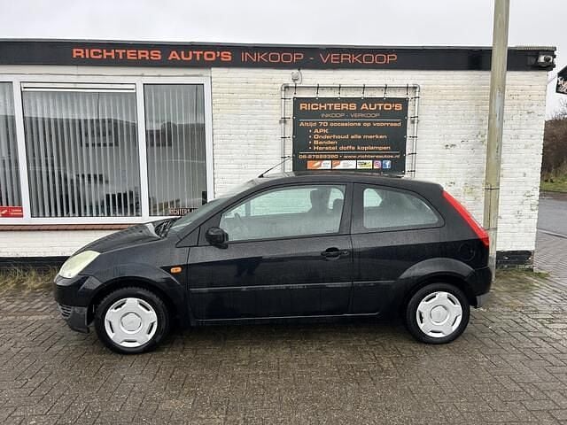 Occasion Ford Fiesta Style 69 PK (50 kW) 2004 Zwart Hatchback