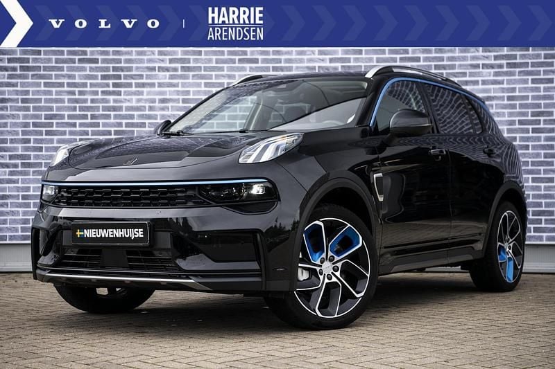 Zwart Gebruikt 2023 Lynk & Co 01 SUV | € 29.194 (Eerlijke prijs) - Afbeelding 1/1