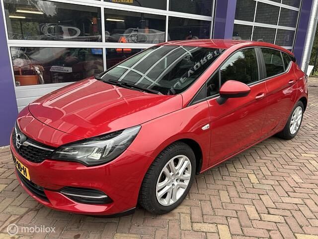 Occasion Opel Astra Edition 110 PK (80 kW) 2020 Rood Hatchback