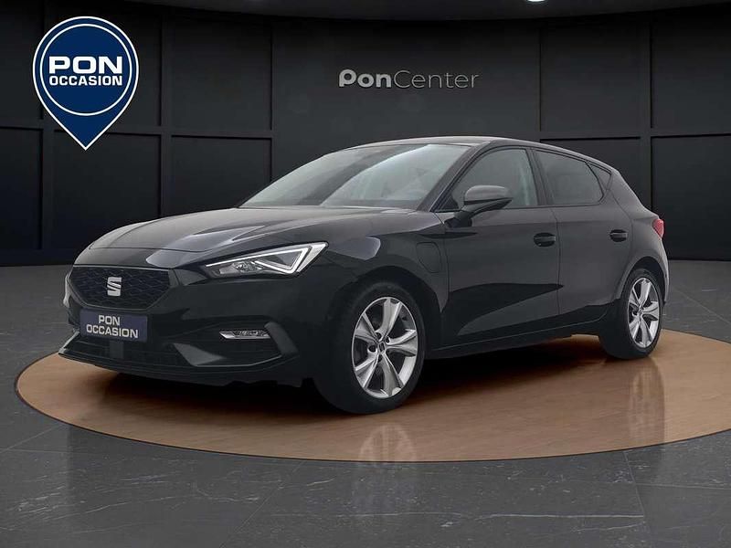 Zwart Gebruikt 2022 Seat Leon Business Hatchback | € 23.450 (Goede deal) - Afbeelding 1/3