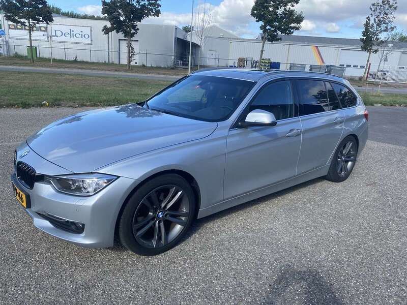 Grijs Gebruikt 2014 BMW 320 Stationwagen | € 8.750 (Eerlijke prijs) - Afbeelding 1/4