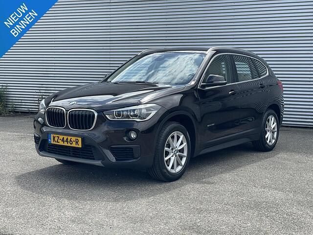 Bruin Gebruikt 2017 BMW X1 Executive SUV | € 18.250 (Eerlijke prijs) - Afbeelding 1/4