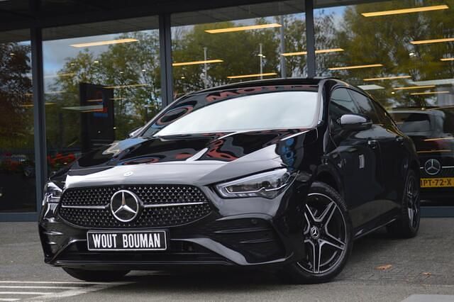 Occasion Mercedes CLA250 Shooting Brake AMG 218 PK (160 kW) 2024 Zwart Stationwagen
