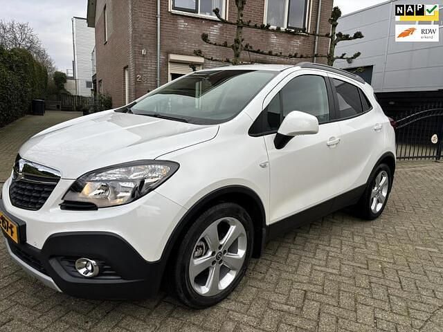 Wit Gebruikt 2015 Opel Mokka Edition SUV | € 13.950 (Eerlijke prijs) - Afbeelding 1/4