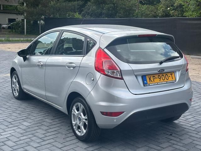 Occasion Ford Fiesta Style 80 PK (58 kW) 2016 Grijs Hatchback