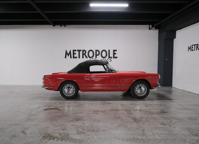 Occasion Alfa Romeo 2000 116 PK (85 kW) 1960 Rood Cabriolet